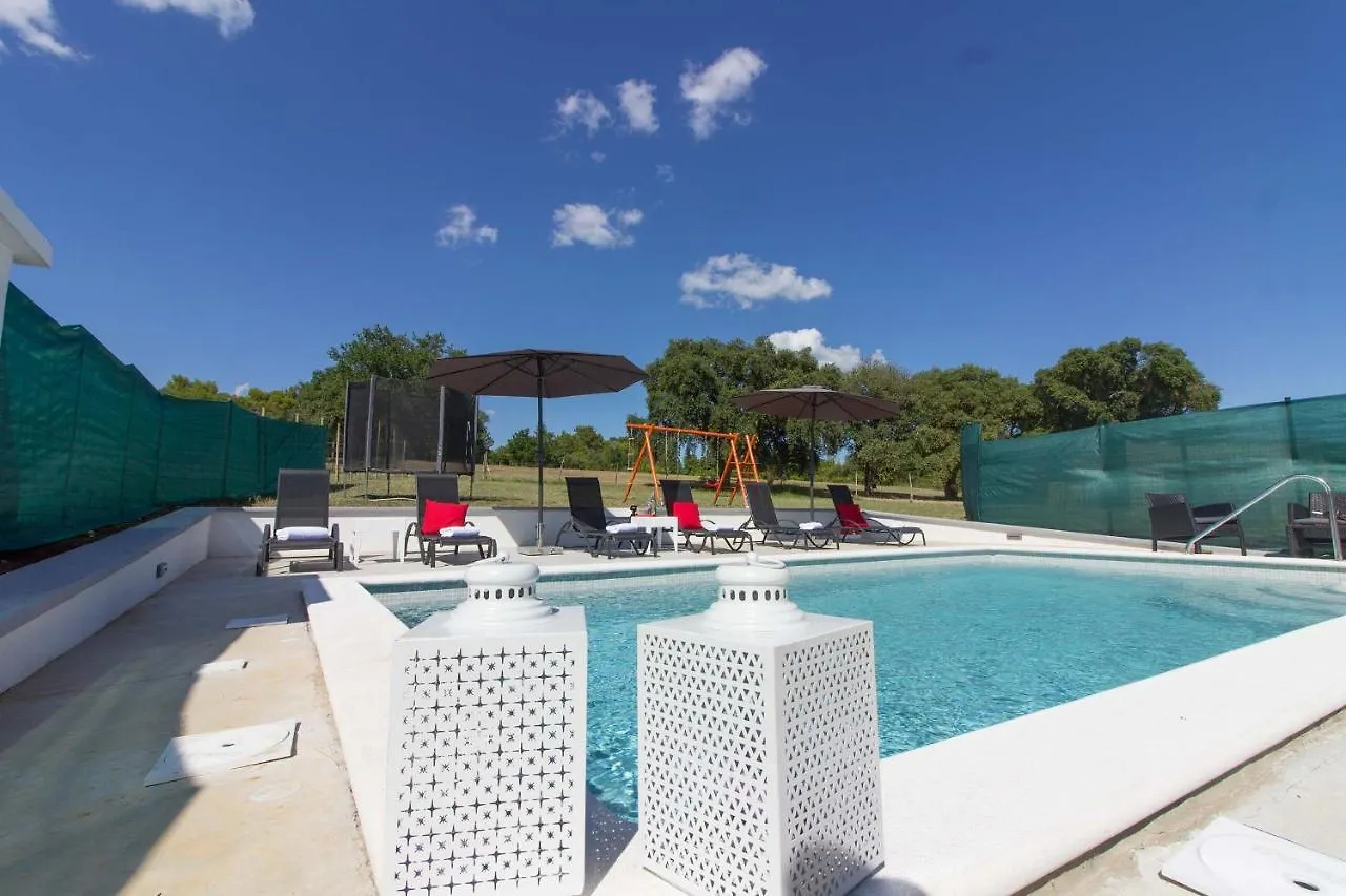 New Villa Luna With Private Pool In Pula Surrounded By Greenery Croazia
