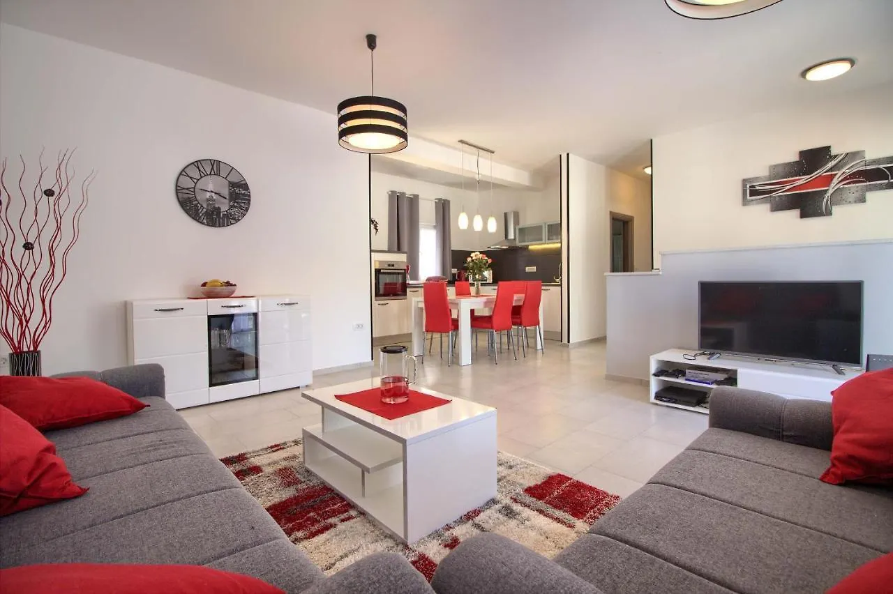 New Villa Luna With Private Pool In Pula Surrounded By Greenery