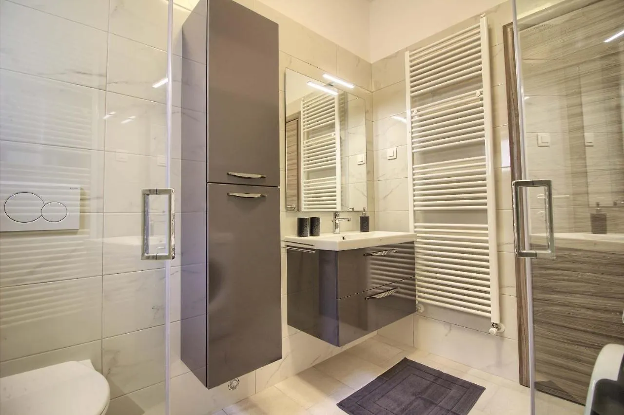 New Villa Luna With Private Pool In Pula Surrounded By Greenery 0*,  Croazia